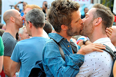 Liberdade, sexo gay e aceitação em SP